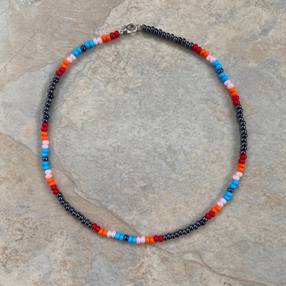 Brandy Melville Jewelry - seed bead necklace